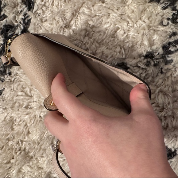 Michael Kors Light Pink Crossbody Bag - Picture 6 of 8